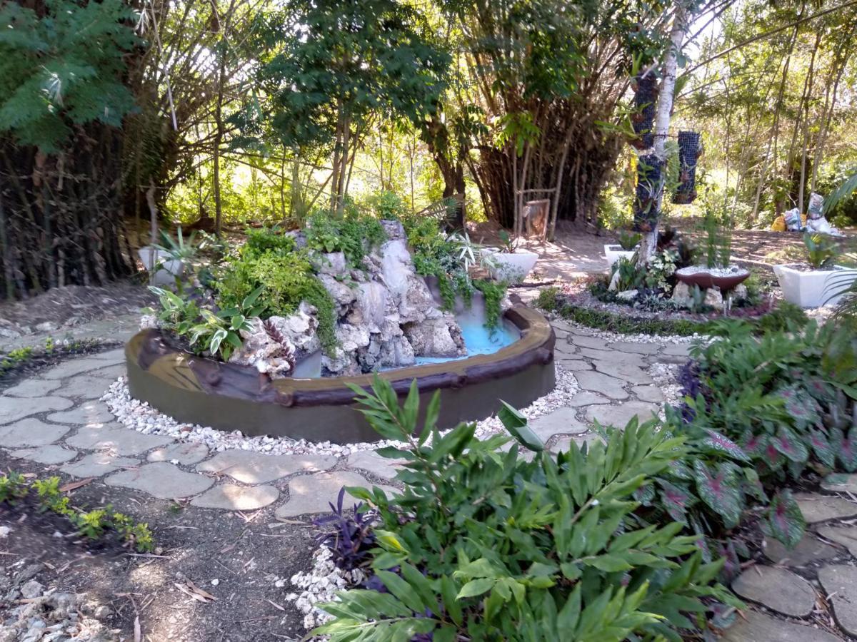 Auberge de jeunesse Banamboo à Badian Extérieur photo