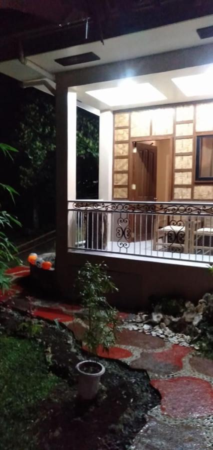 Auberge de jeunesse Banamboo à Badian Extérieur photo